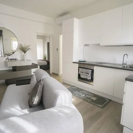 Charming Modern 3br In The Heart Of *