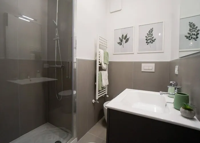 Charming Modern 3br In The Heart Of
