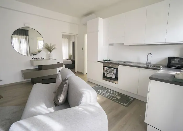 Charming Modern 3br In The Heart Of *